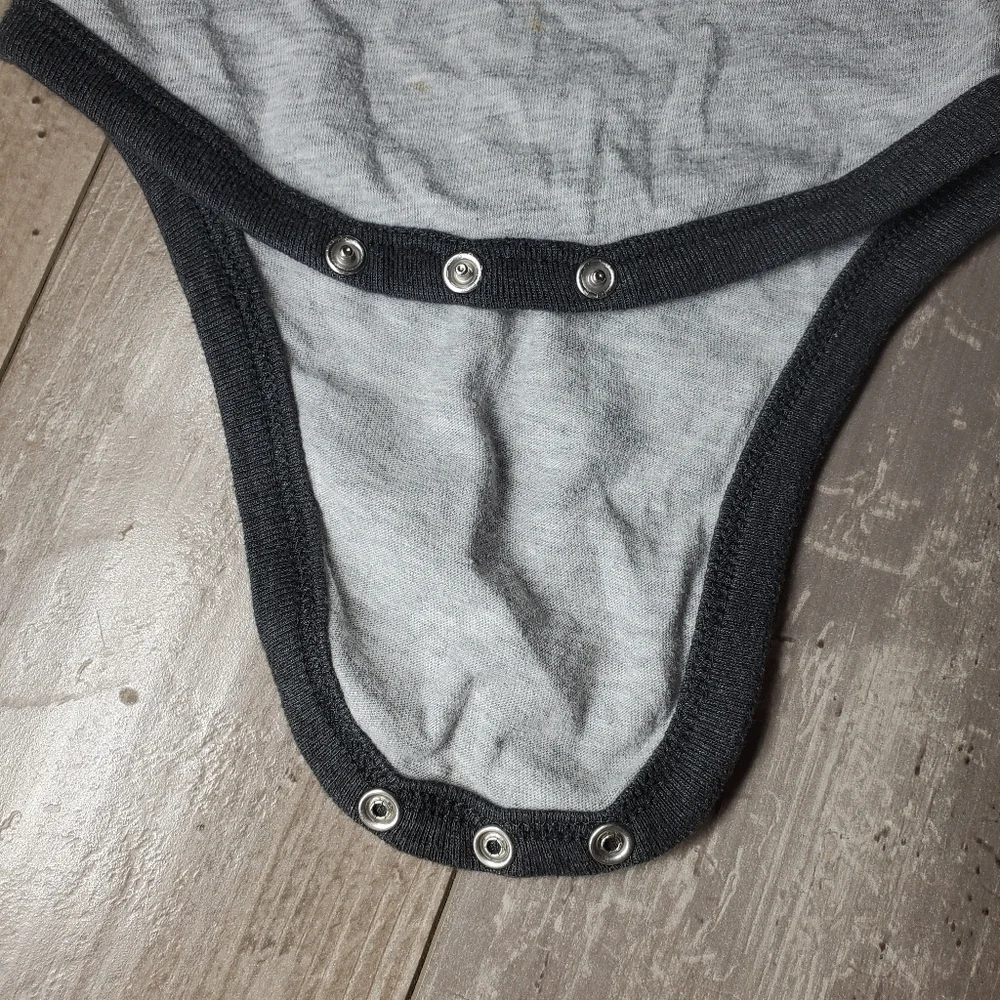 Onesie Bodysuit 5pc Baby Boy Bundle Size 6-9m EUC